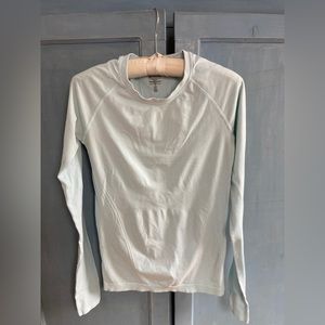 Athleta Momentum Top